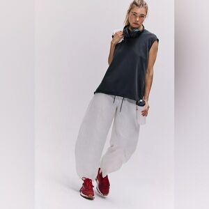 ▪️NWT Free People Lift Off Barrel Pants in White